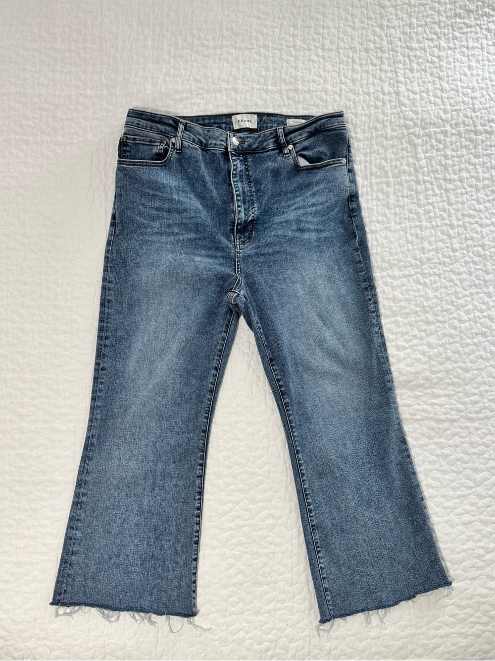 FRAME Denim Cropped Jeans